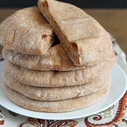 Homemade Whole Wheat Pita Bread | super easy, foolproof pita bread recipe that's healthy and tastes much better than store-bought!
