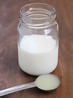 How to make homemade buttermilk - best kitchen hack ever! Enter Fresh & Easy’s Holiday Sweepstakes to win $150 in groceries or $300 cash! #ad