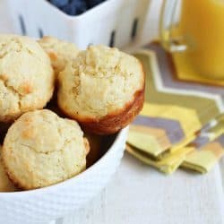 Mom's quick and easy breakfast muffins - a family favorite muffin recipe that is easily whipped up in minutes!