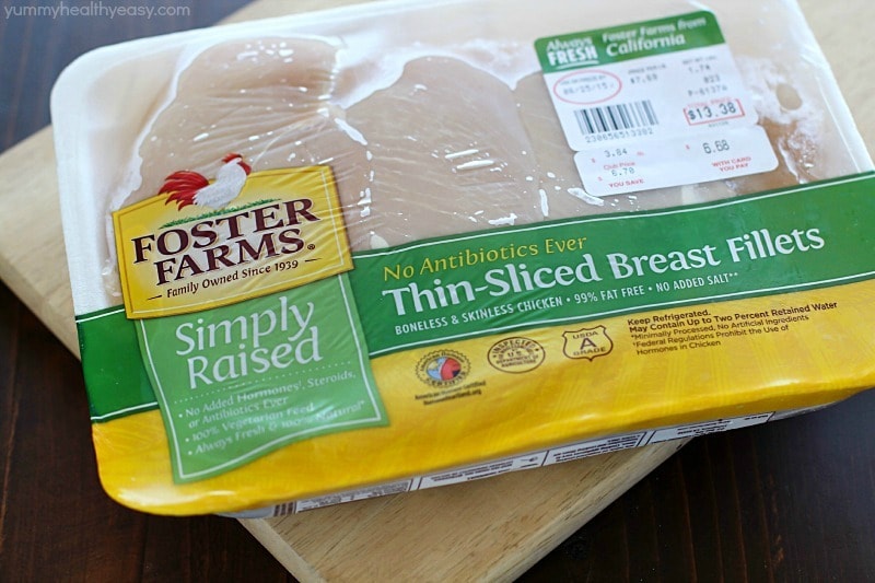 Cajun Chicken Pasta with mushrooms, bell peppers and chicken in a creamy sauce over pasta noodles. Flavorful, creamy and totally comforting. Perfect fall dinner! #FosterFarmsFresh AD