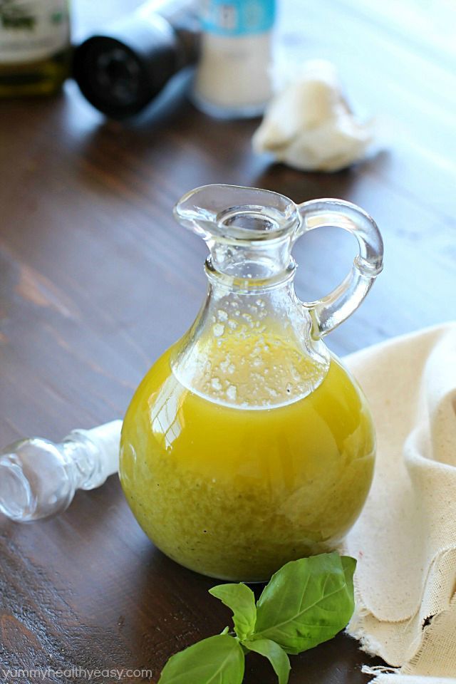 Check out this yummy salad bowl recipe full of grilled chicken, cooked quinoa, kale, raspberries, sliced almonds, feta cheese, green beans and a homemade basil vinaigrette. Super healthy and absolutely delicious! #OrganicBound #Ad